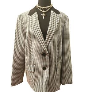 Kasper Black and White Houndstooth Blazer with Notched Lapel